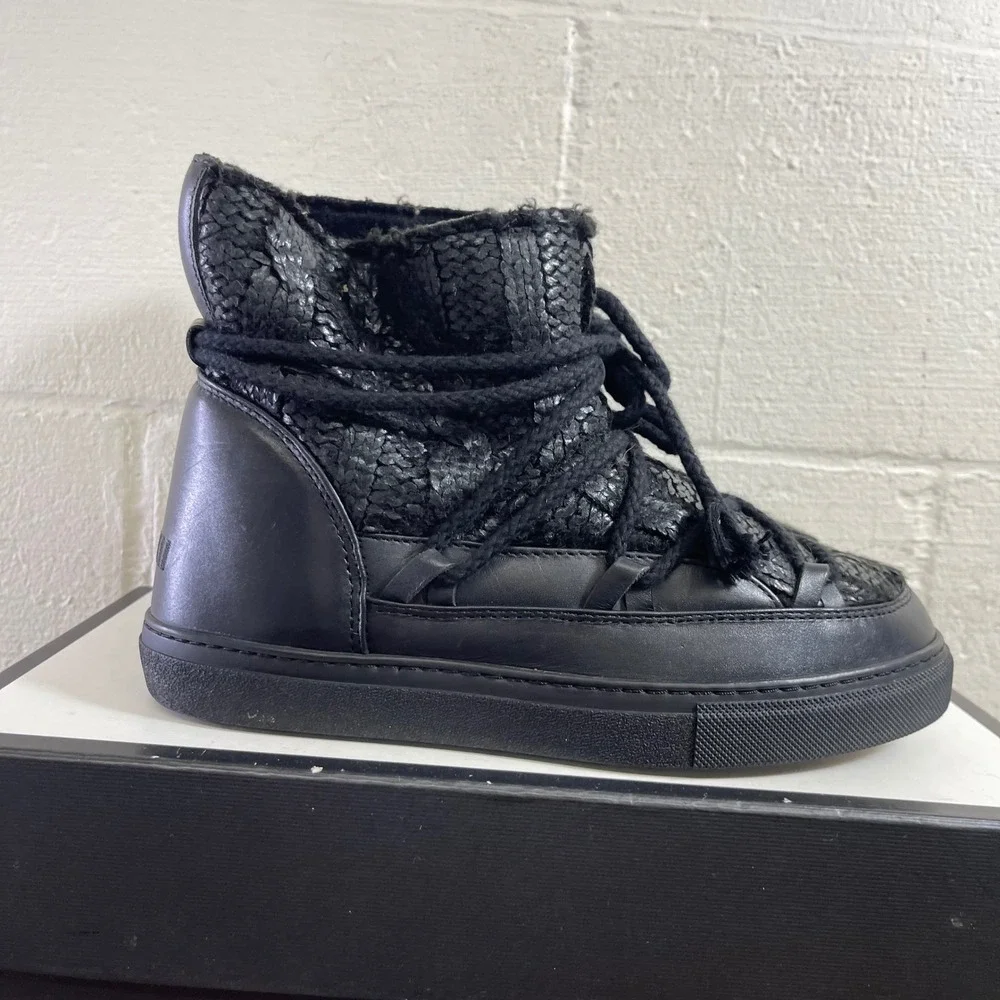 INUIKII Black Leather Ankle Patchwork Boots Lace up Women's Size‎ 9.5 US/40 EU